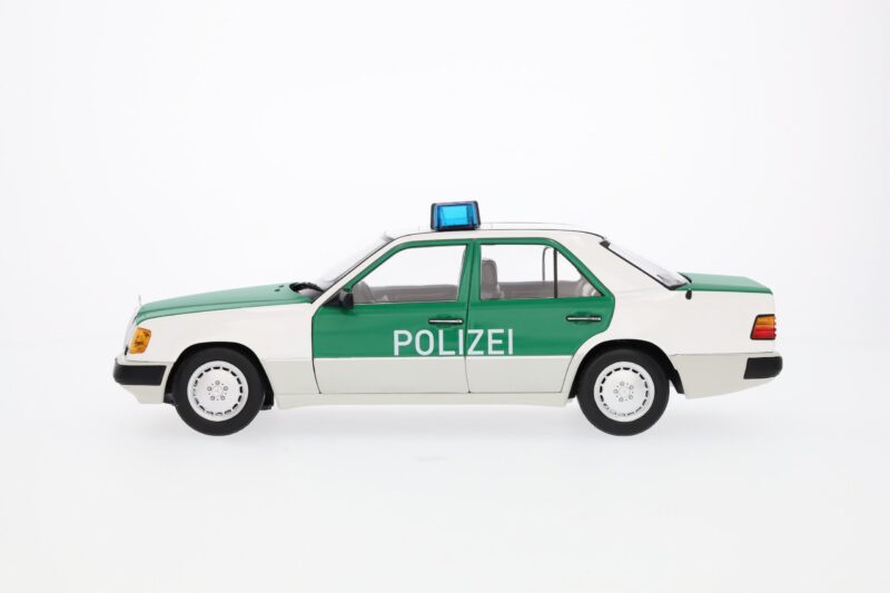 Mercedes 230 E W124 Rendőrautó Modellautó - Image 3