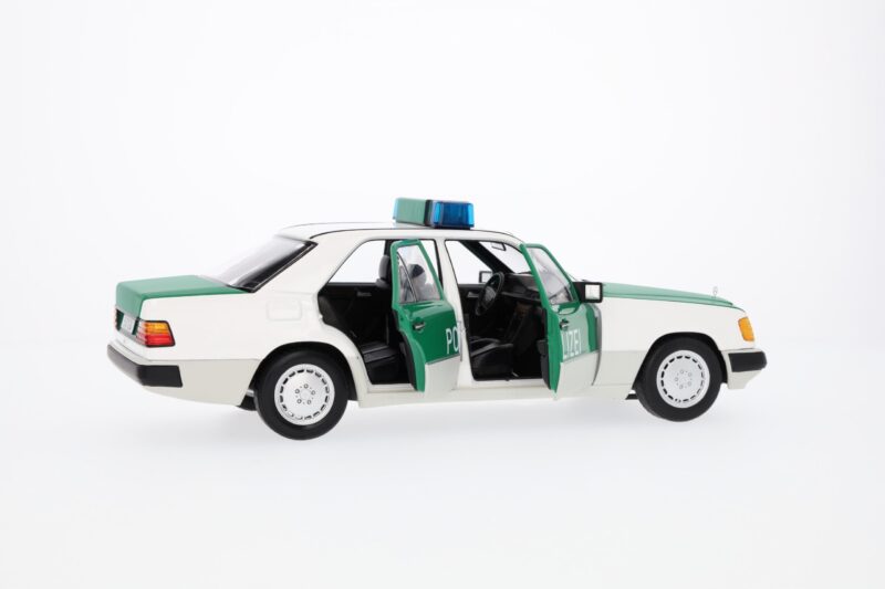 Mercedes 230 E W124 Rendőrautó Modellautó - Image 2