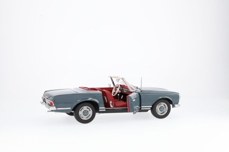 Mercedes 230 SL Pagode Modellautó W113 - Image 7