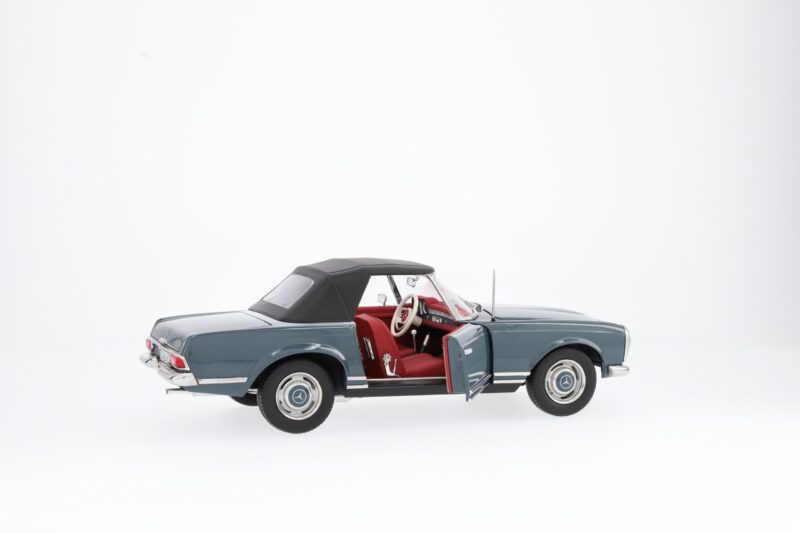 Mercedes 230 SL Pagode Modellautó W113 - Image 3