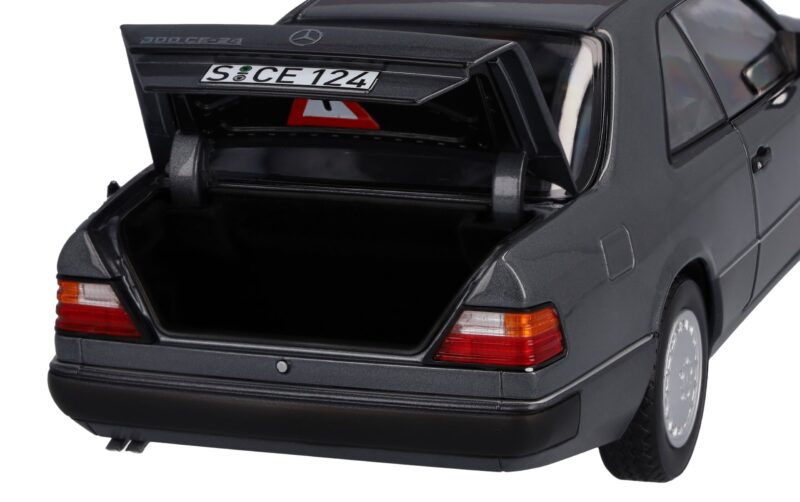 Mercedes 300 CE-24 Coupé Modellautó 1:18 - Image 5