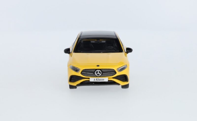 Mercedes A-osztály AMG Line Modellautó 1:43 - Image 3