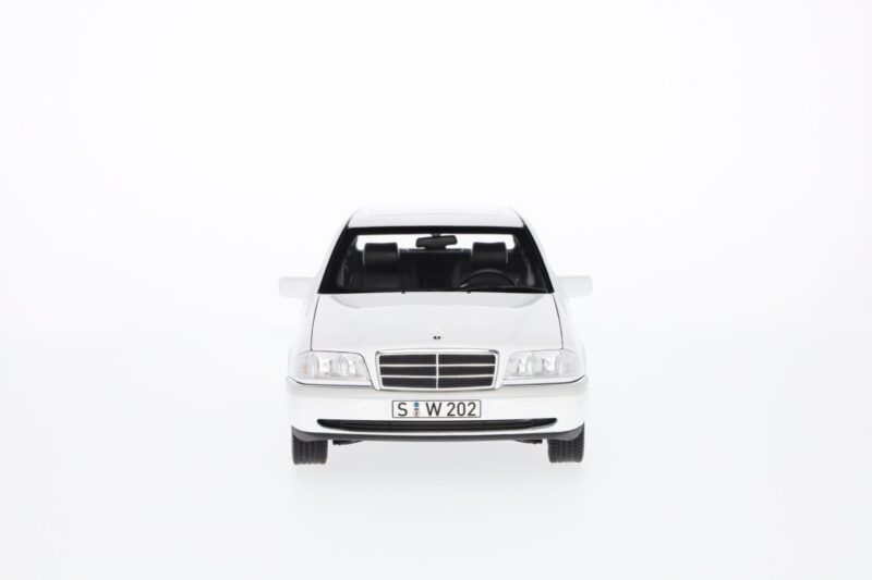Mercedes C 200 Limousine W202 Modellautó 1:18 - Image 7