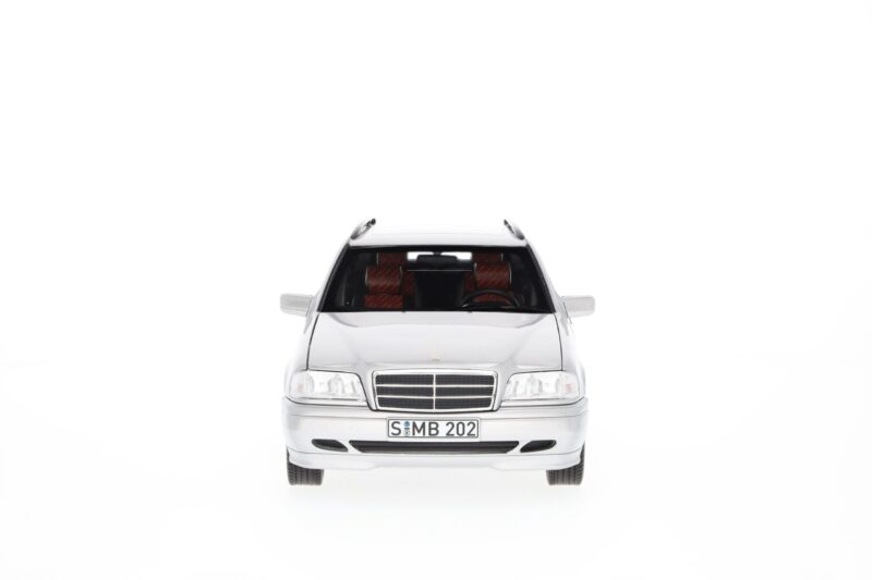 Mercedes C 200 T-Modell Miniatűr Autó 1:18 - Image 2