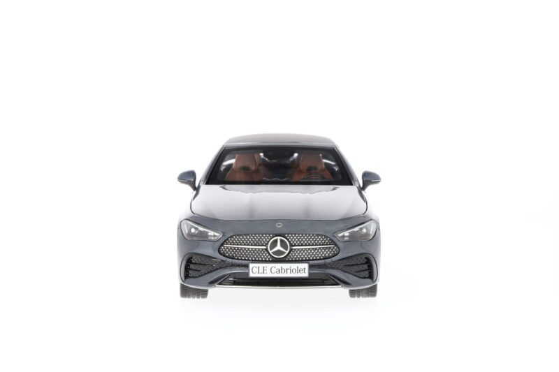 Mercedes CLE Cabriolet Miniatűr Modell 1:18 - Image 6