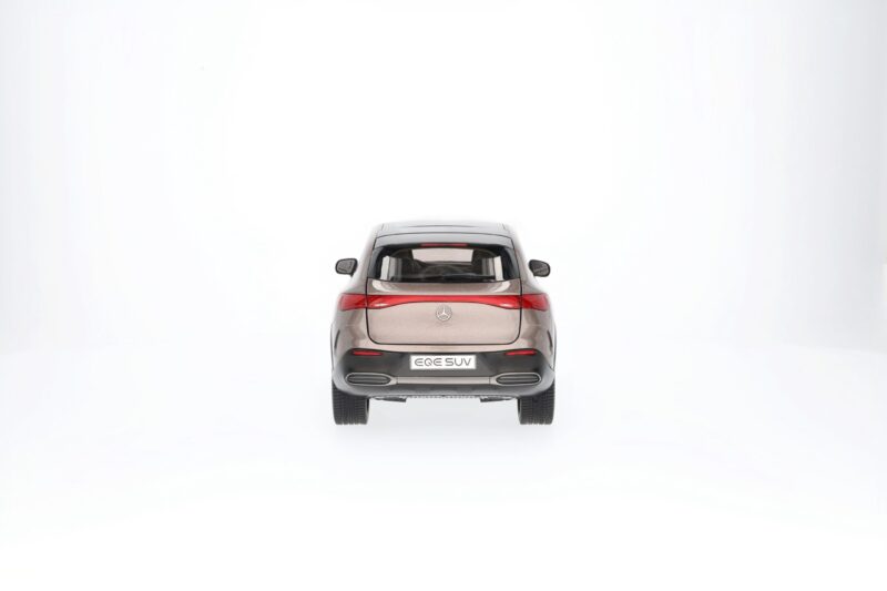 Mercedes EQE SUV AMG Modellautó - Image 2