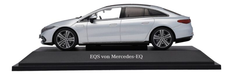 Mercedes EQS Limousine Elektromos Művészet Modellautó - Image 5