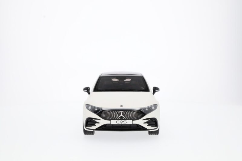 Mercedes EQS Limuzin AMG Modellautó - Image 6