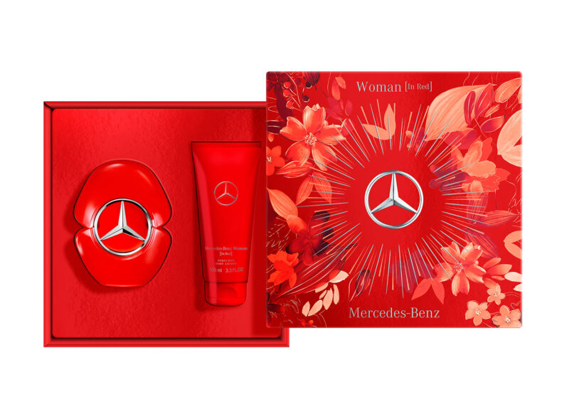 Mercedes Women in Red Ajándékcsomag
