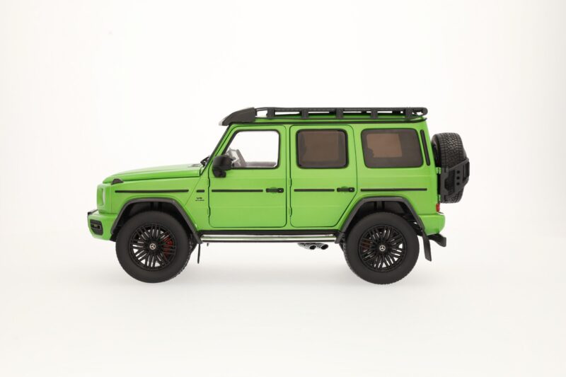 Mercedes Gyűjtői Modellautó AMG G 63 4x4² 1:18