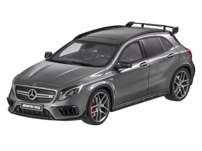 Mercedes AMG GLA 45 X156 Gyűjtői Modellautó