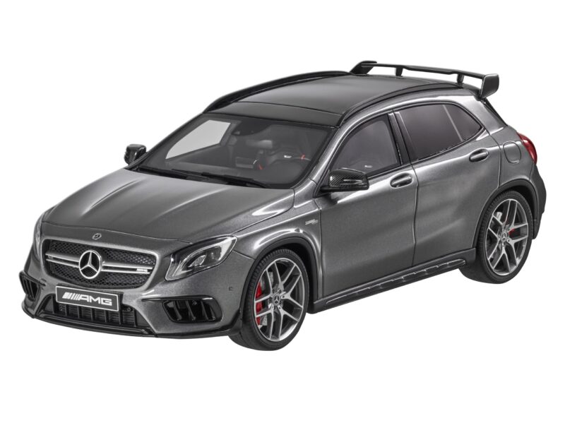 Mercedes AMG GLA 45 X156 Gyűjtői Modellautó