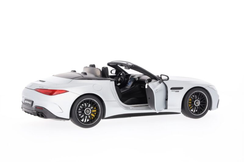 Mercedes AMG SL 63 Roadster Modellautó 1:18