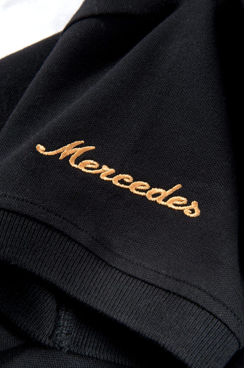 Mercedes női Slim Fit póló arany csillaggal