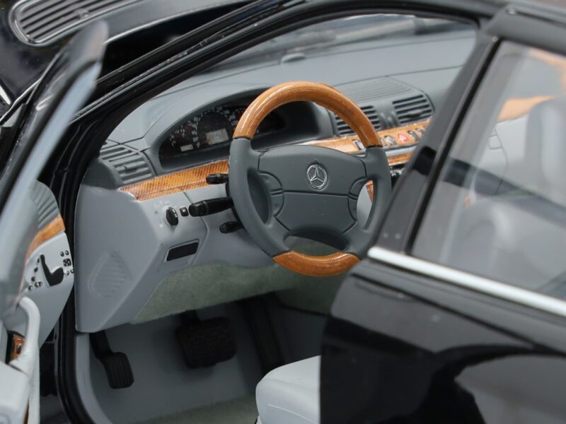Mercedes S 600 Limuzin Hosszú Változat Modellautó - Image 2